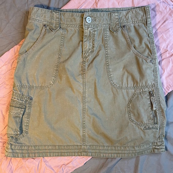 Cabela's Casuals Green Rugged Outdoor Cargo Hiking Skirt Lots Of Pockets! Size 6 - Picture 1 of 8
